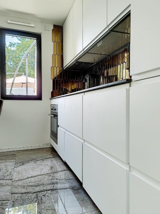 Moyi Apartment
